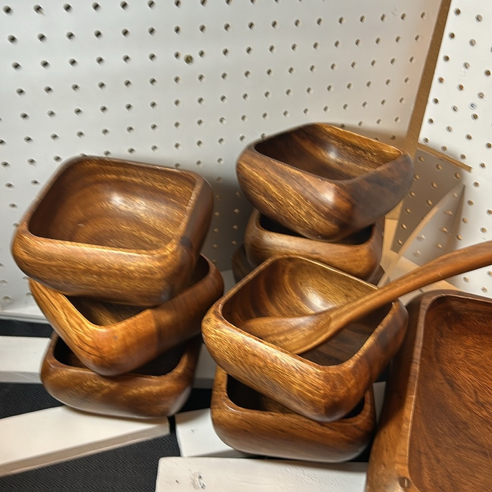 VINTAGE GENUINE MONKEY POD Square Salad Bowl 11 Piece Set - Picture 1 of 7